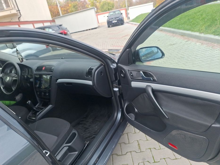 Vând skoda Octavia 2008 2.0 BMP stare perfectă