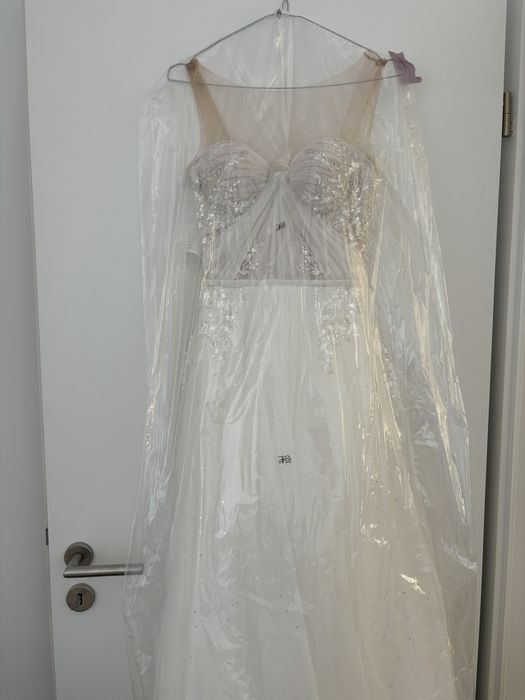 Wedding dress Aurelia colectie Monreal Bridal