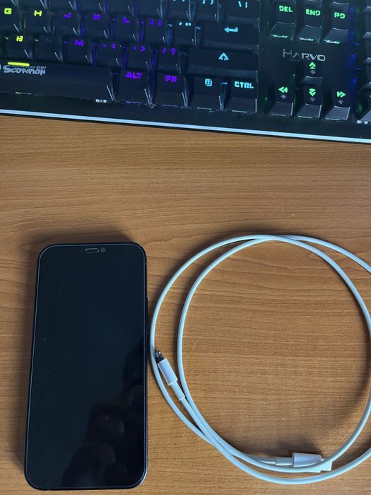 Vand Iphone 12 128GB