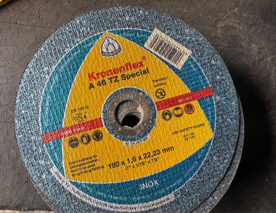 Vand discuri debitat