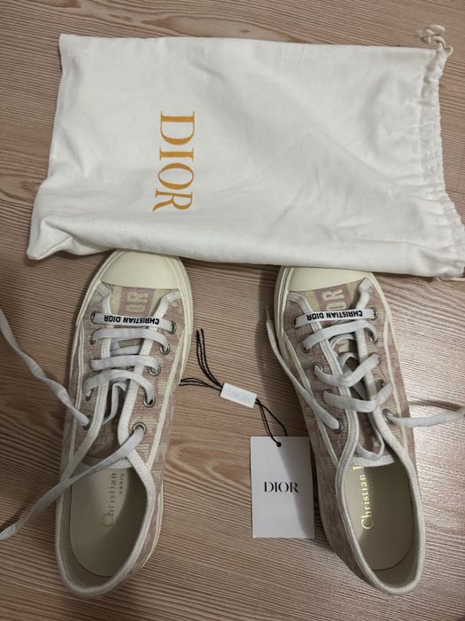 Tenisi model Dior