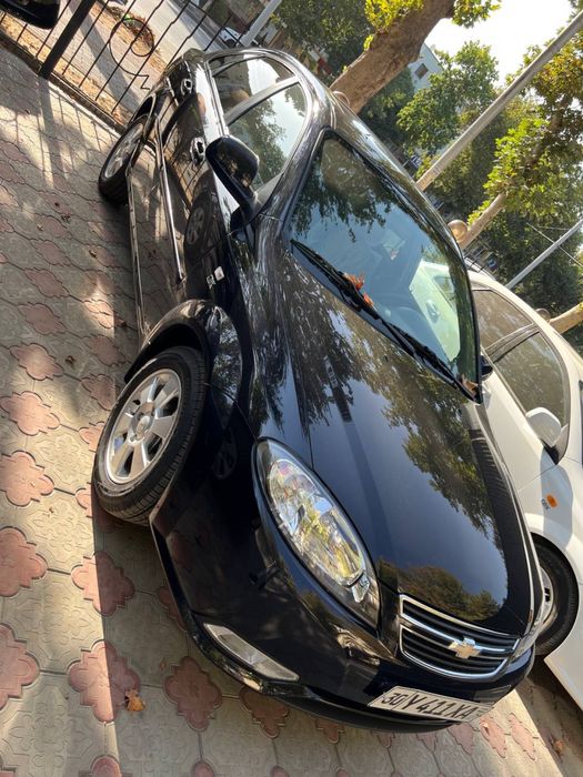 Sotiladi gentra probegi 16000 km kraskasi pitnosi bor 1 ta