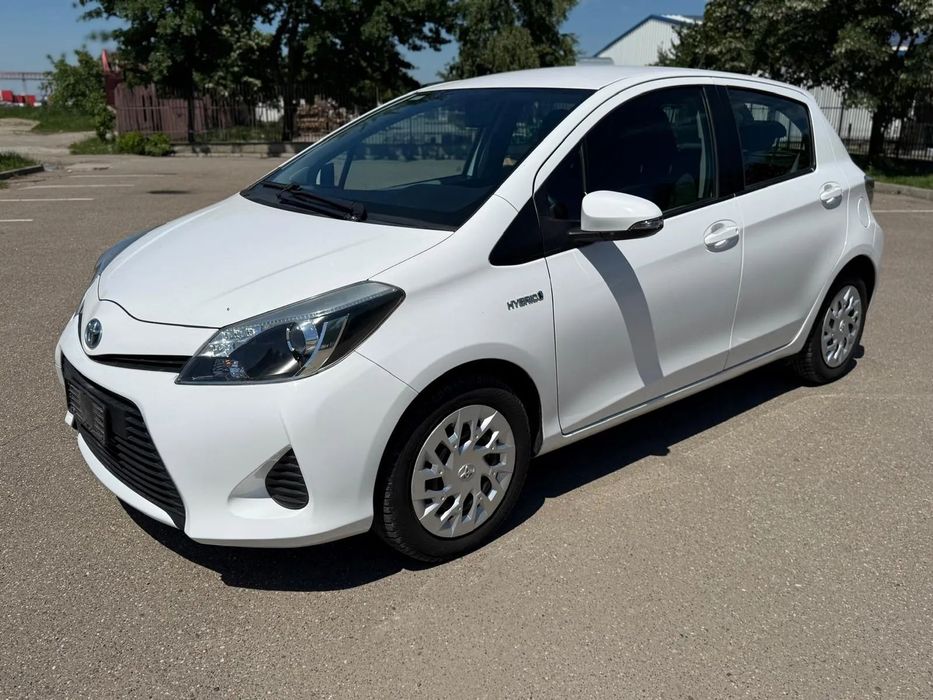 Toyota Yaris 2014 1.5 Hybrid CutieAut CVT Baterii NOI, Clima Navi LED, Recent Adusa