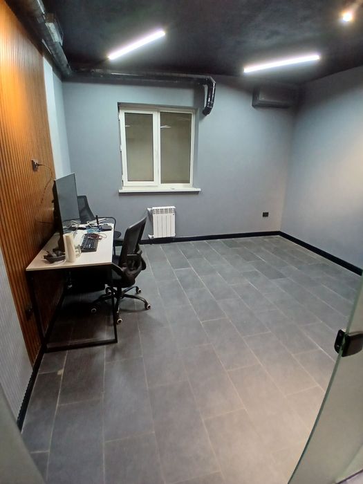 Аренда! Ул.Шота.Руставели. Под офис 15,6м2. Вдоль дороги!