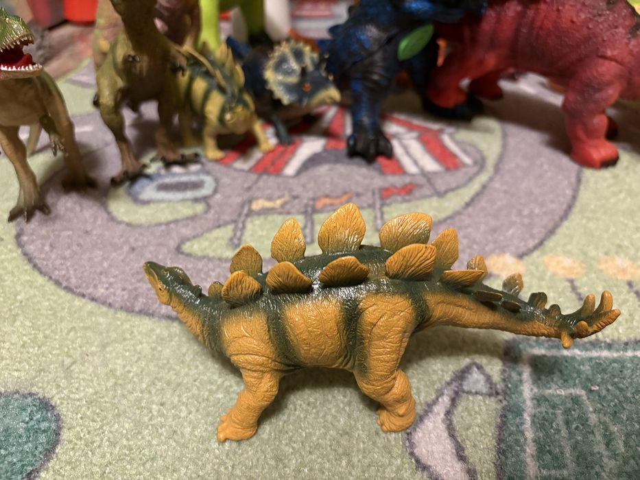 Figurine dinozauri  pentru copii