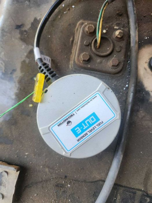 GPS sotamiz yengil avto yuk avto hamda spes texnikalargacha ornatamiz