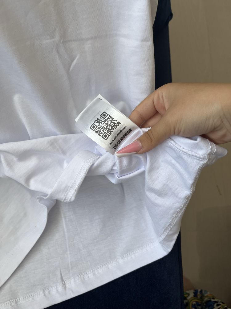 Tricou disquared
