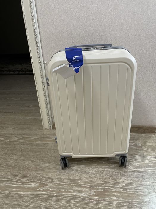 Чемоданы новые, размер S,L