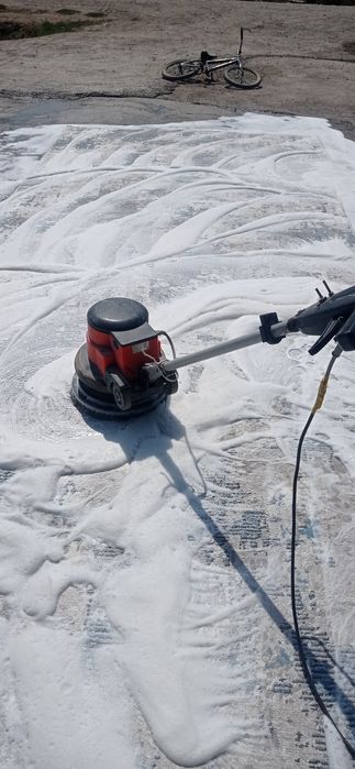 Gilam yuvish xizmati.Narxi:1m²=10.000so'm.Guliston boylab dastavka bor