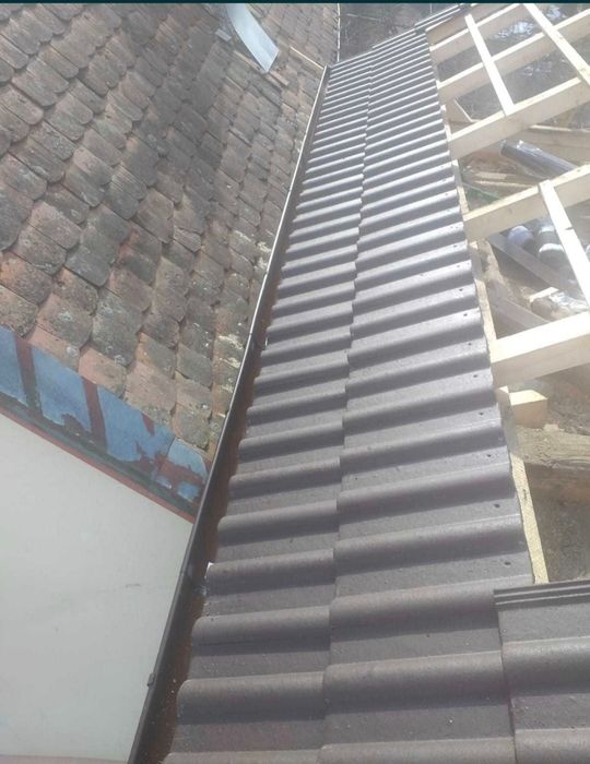 Reparații Acoperișuri urgente