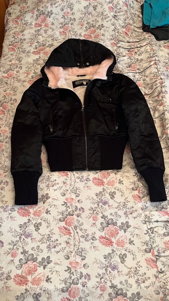 Дамско яке GUESS