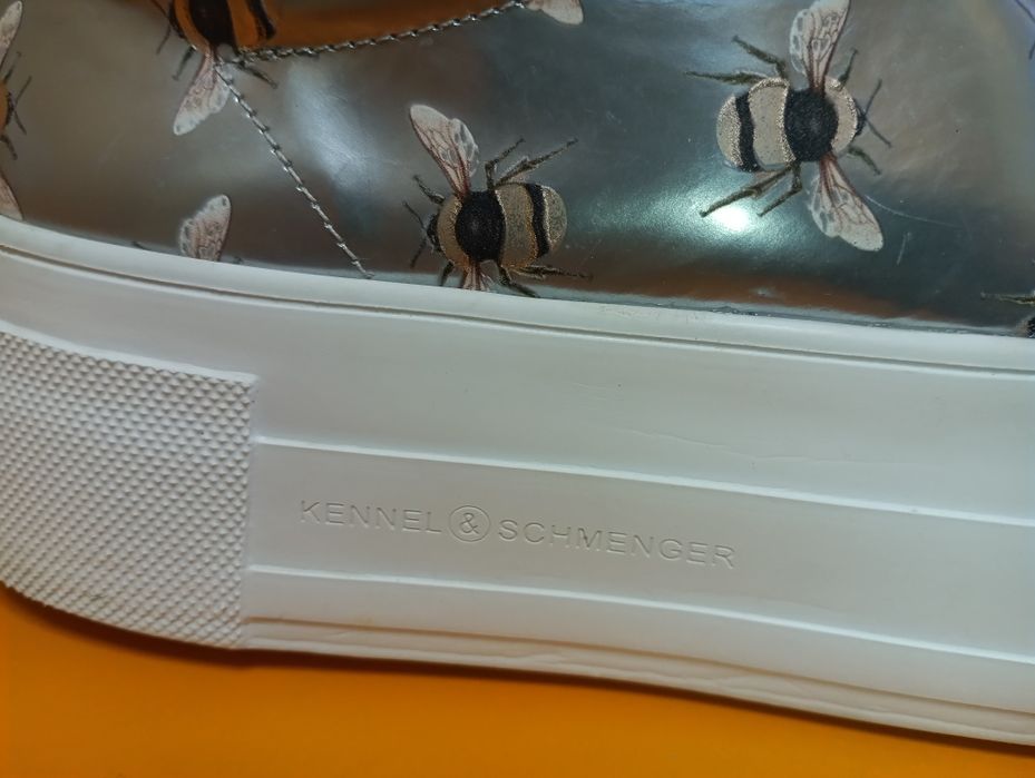 Kennel Schmenger N 42 кожени - 55 лв