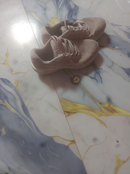 Vand Adidas Nike de fete nr 39