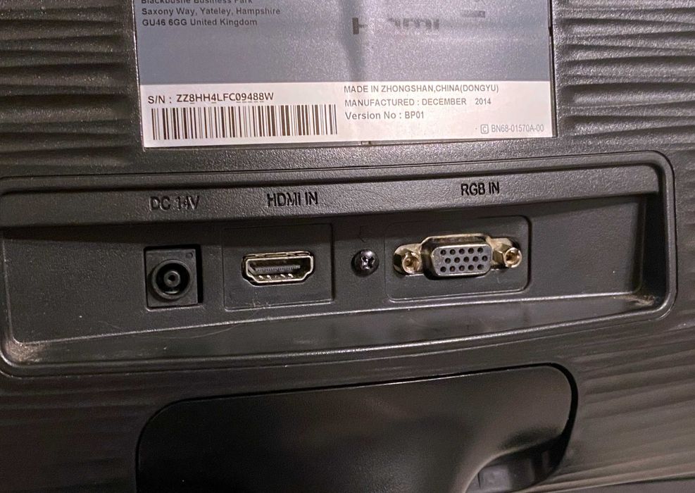 Monitor LED Samsung S22D300 22 Inch Full HD VGA HDMI 5 ms