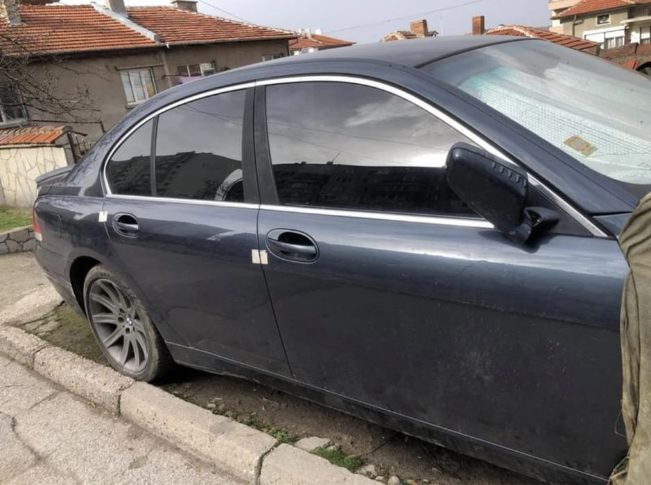 BMW E65 745 i - На Части