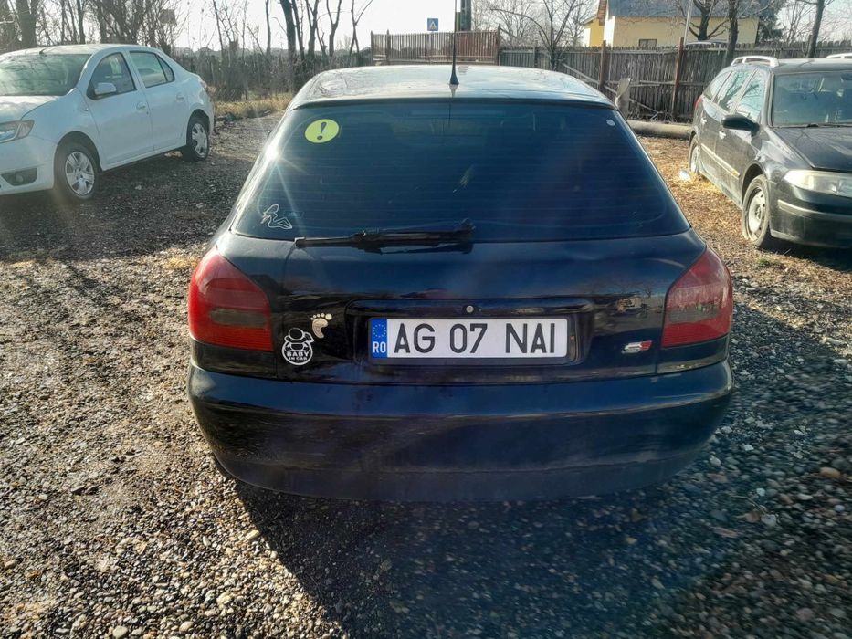 Vând audi A3 8L 1.6 benzină