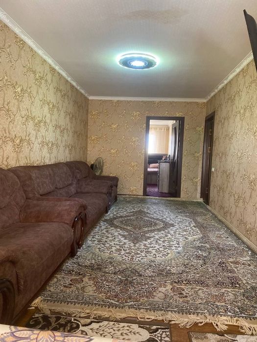 Kavartira sotiladi vagzal partyezd park orqa tomoni kafe feniks yonida