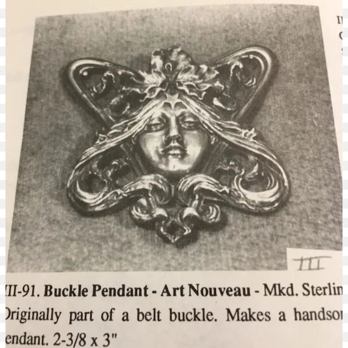 Acesoriu vintage curea