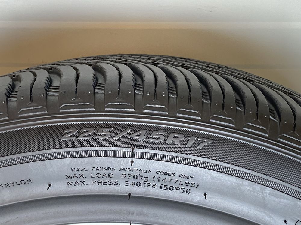 2бр всесезонни гуми 225/45/17/Hankook kinergy  4S2/dot3022/7.5мм грайп