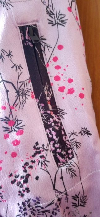 Geacă H&M cu motive florale