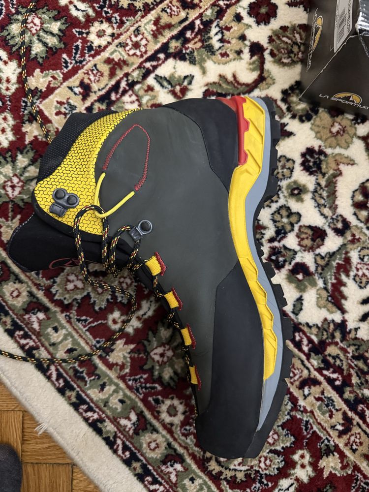 Bocanci La Sportiva Trekkings Trango Tech Leather Gtx-marimea 43