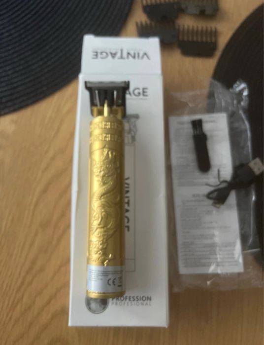 Trimmer , auriu sau negru