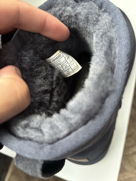 UGG Classic Mini Boot