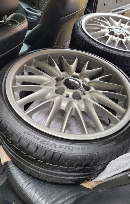 Jante bmw r18 M în două lățimi