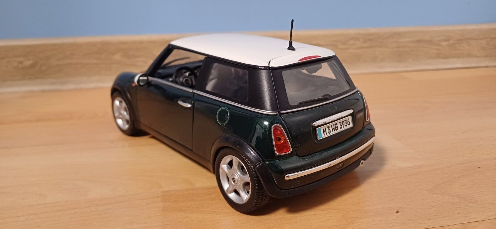 Mini Cooper 1:18 Maisto