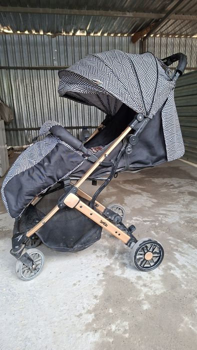 Коляска для детей.