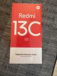 Redmi 13C 5 G 128/4gb заедно със слушалки