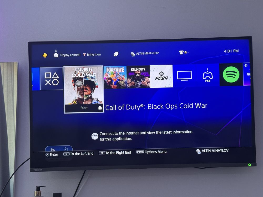 Play station 4