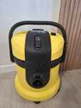 Aspirator cu spălare Karcher 4001