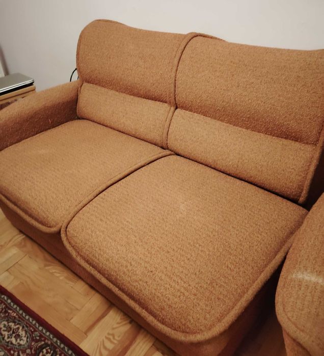 Двойка диван и два фотьойла