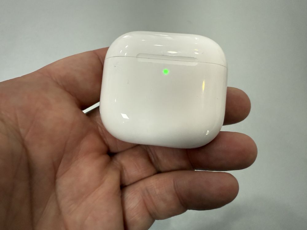 AirPods 4th Generation