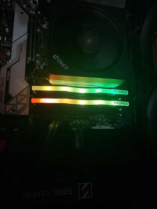 vand memorii T-Force Delta