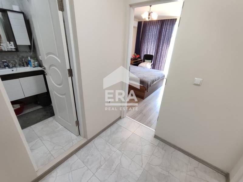 Продава се Двустаен апартамент в Варна, Възраждане 1 - 70 кв.м за 2358 €/кв.м - Снимка #8