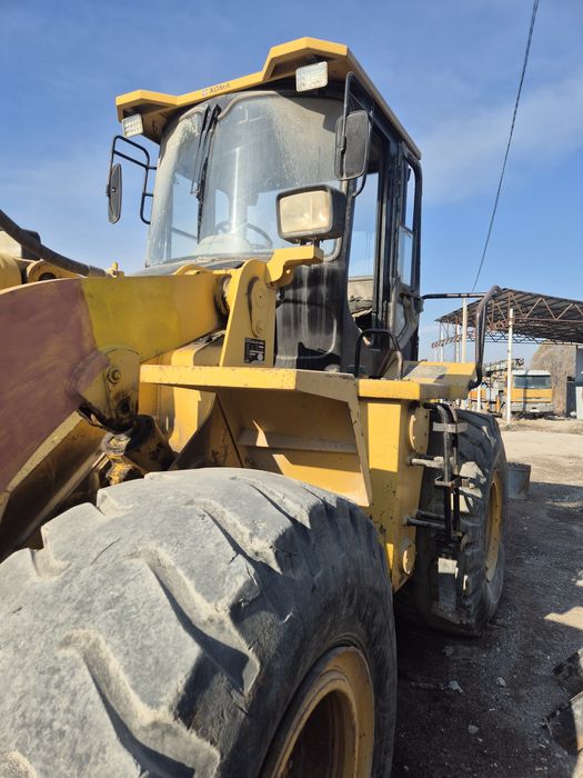 Погрузчик фронтальный