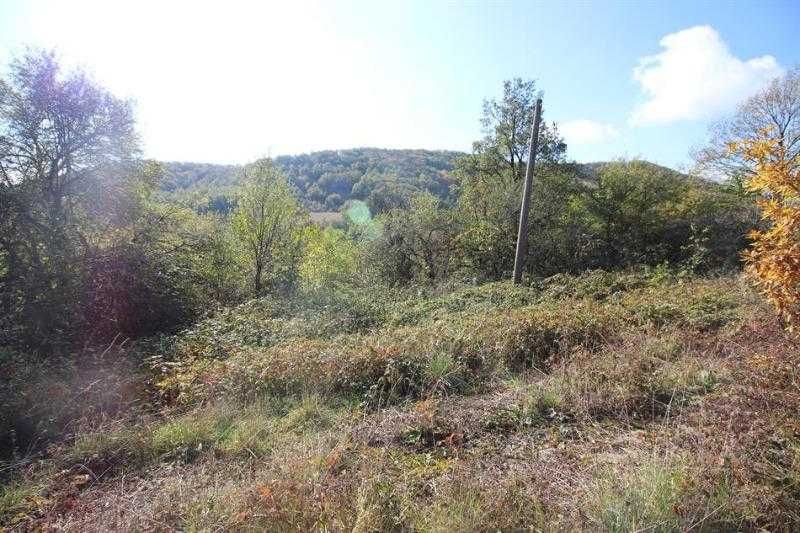 Продава ПАРЦЕЛ, с. Орловци, област Габрово