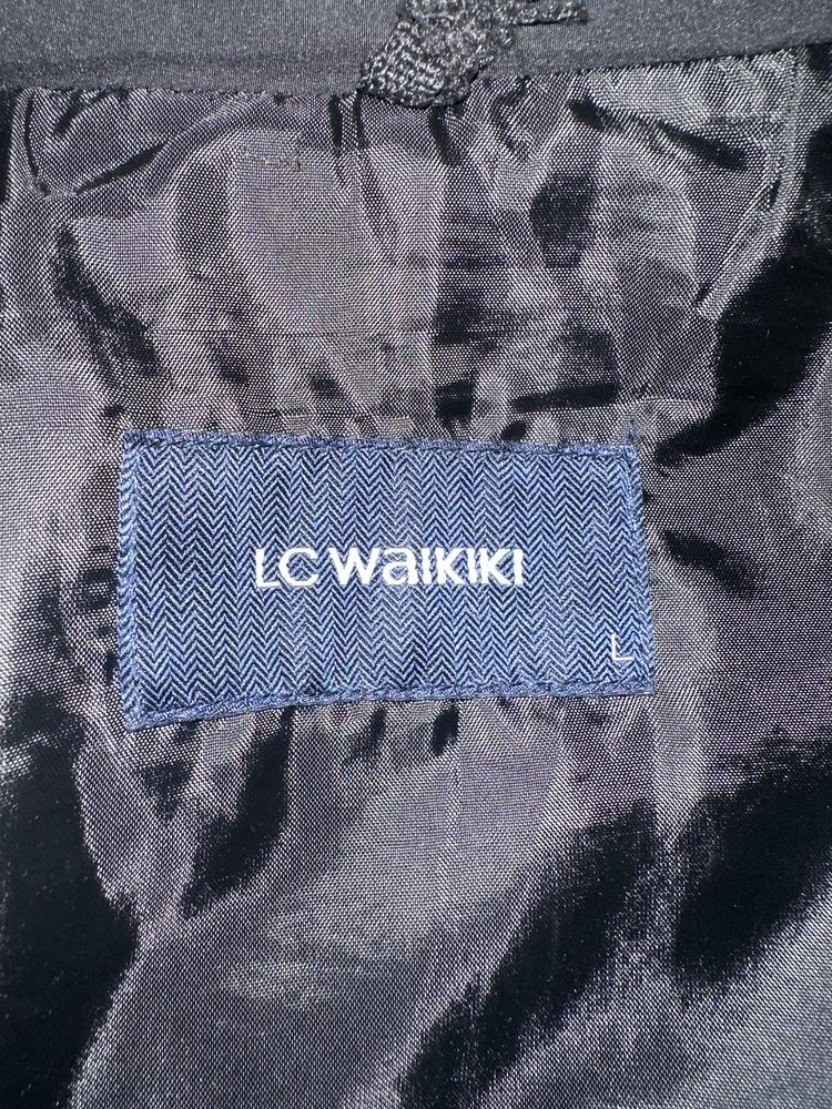 Пролетно яке LC WAIKIKI