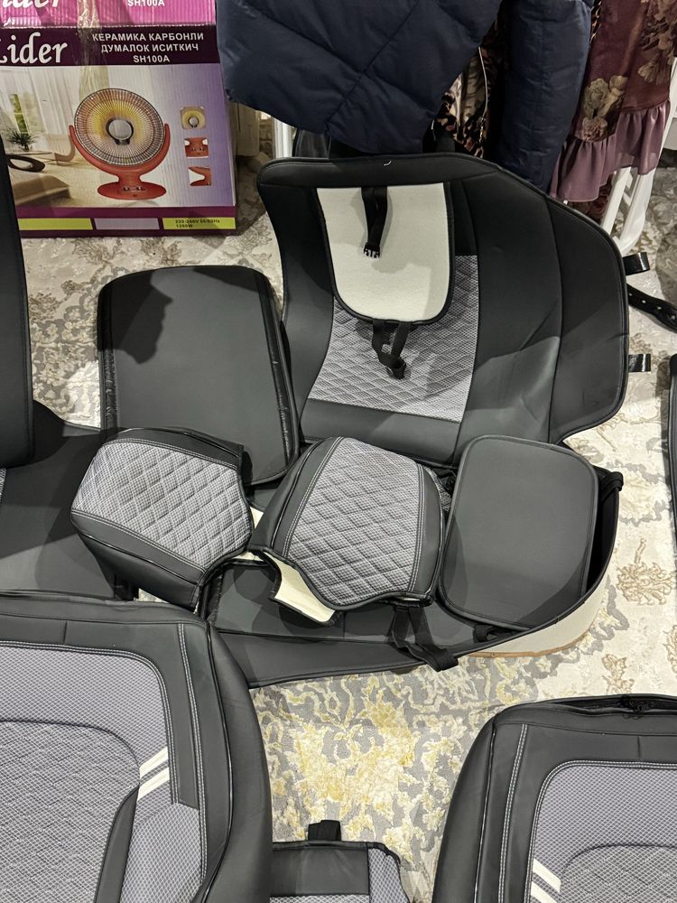Автомобильный чехол универсальный стоял на кобальт
