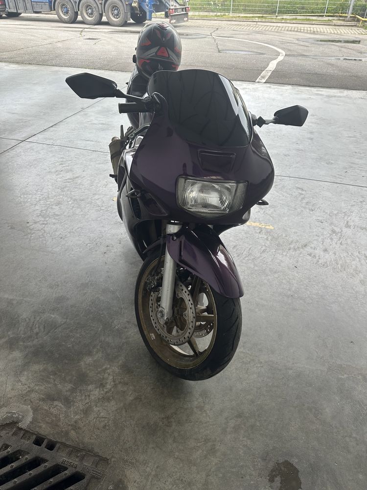 Vand honda cbr 600f