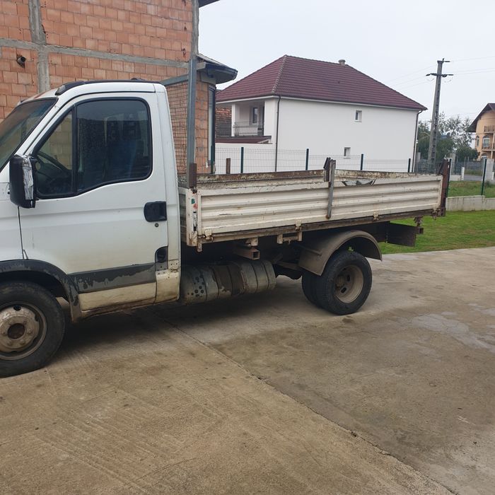 Camioneta de vânzare