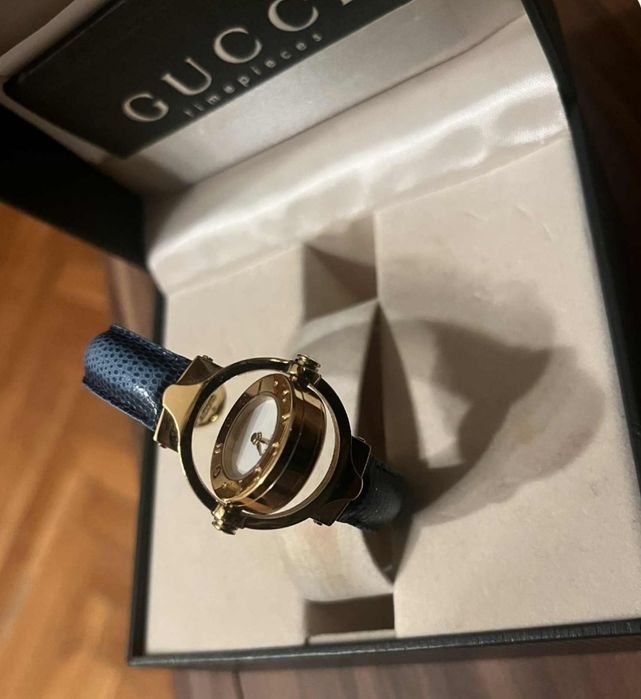 GUCCI Оригинален дамски часовник