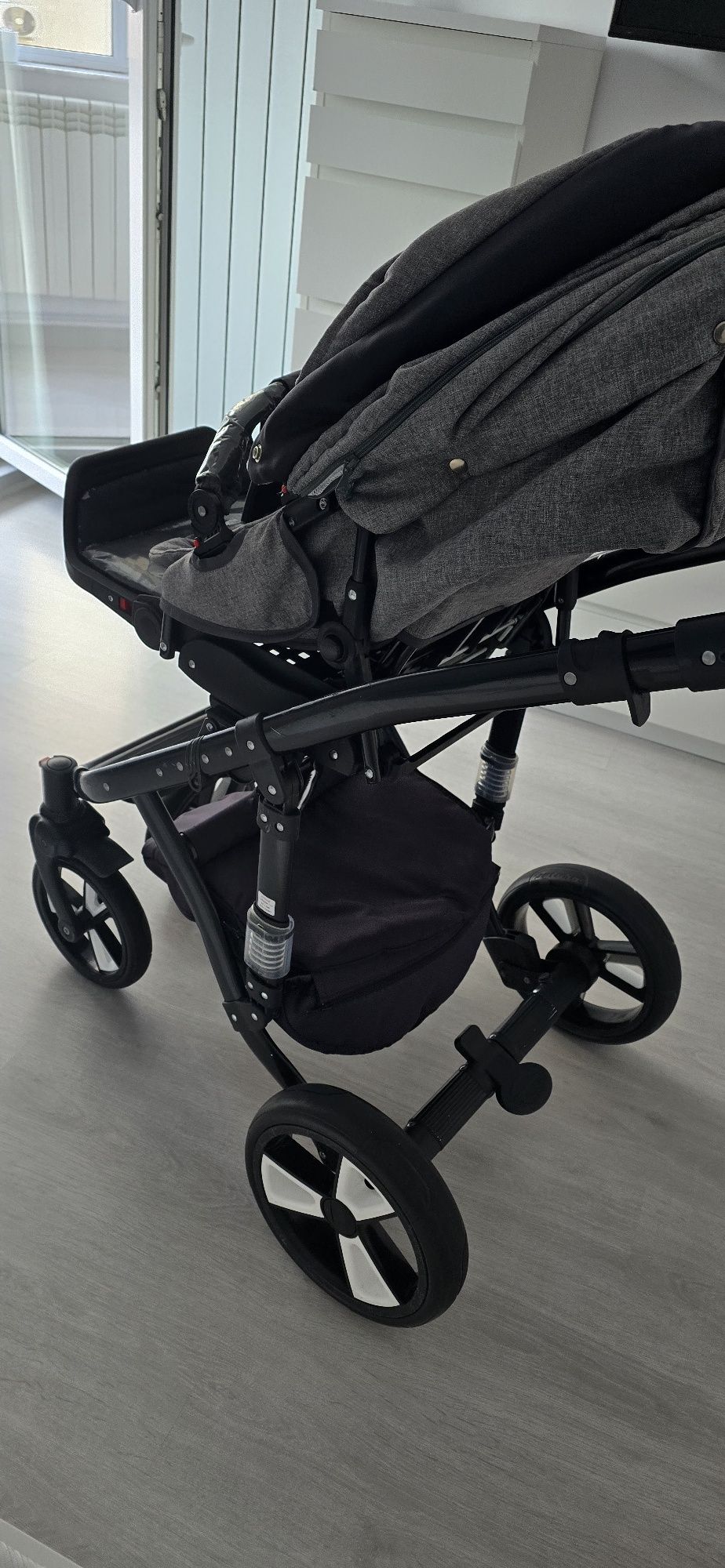 Carucior 3 in 1 scoica, landou, parte sport