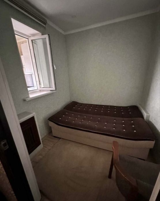 Срочно продается квартира Новомосковская 2/5/5