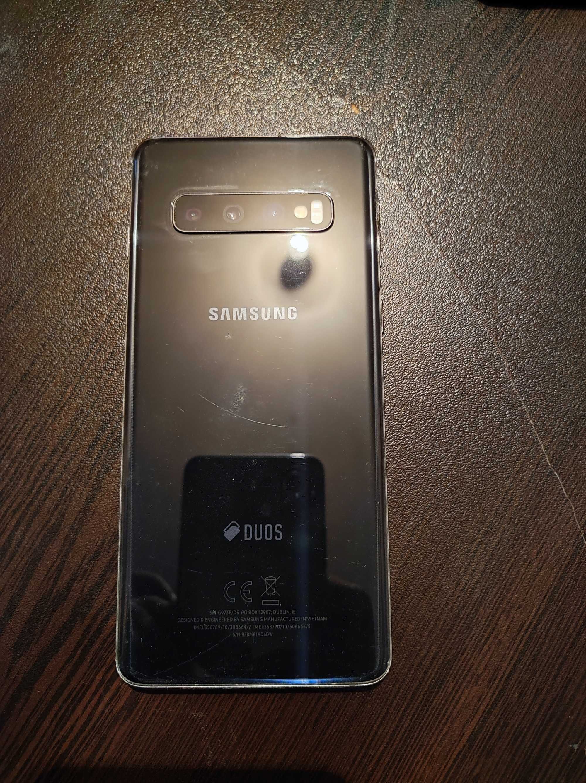 Samsung S10 8 RAM 128 GB