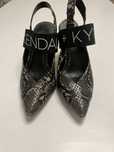 Дамски обивки KENDALL + KYLIE