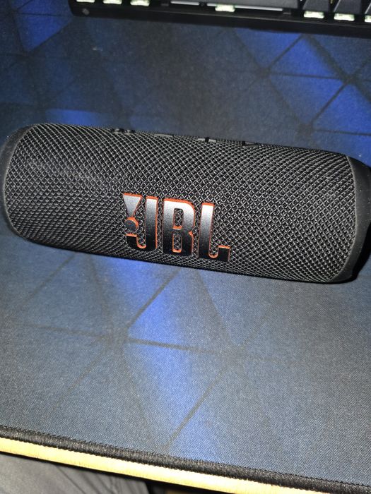 Vand boxa JBL Flip6