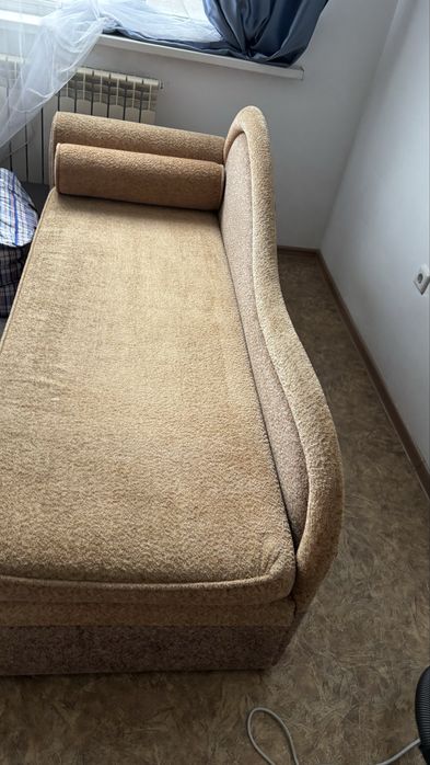 Отдам даром диван